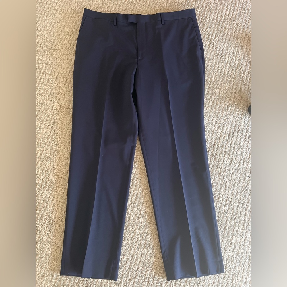 Banana Republic Mens Pants - Navy new with tags never worn